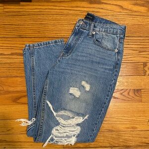 Aeropostale Ripped Mom Jeans Size 6